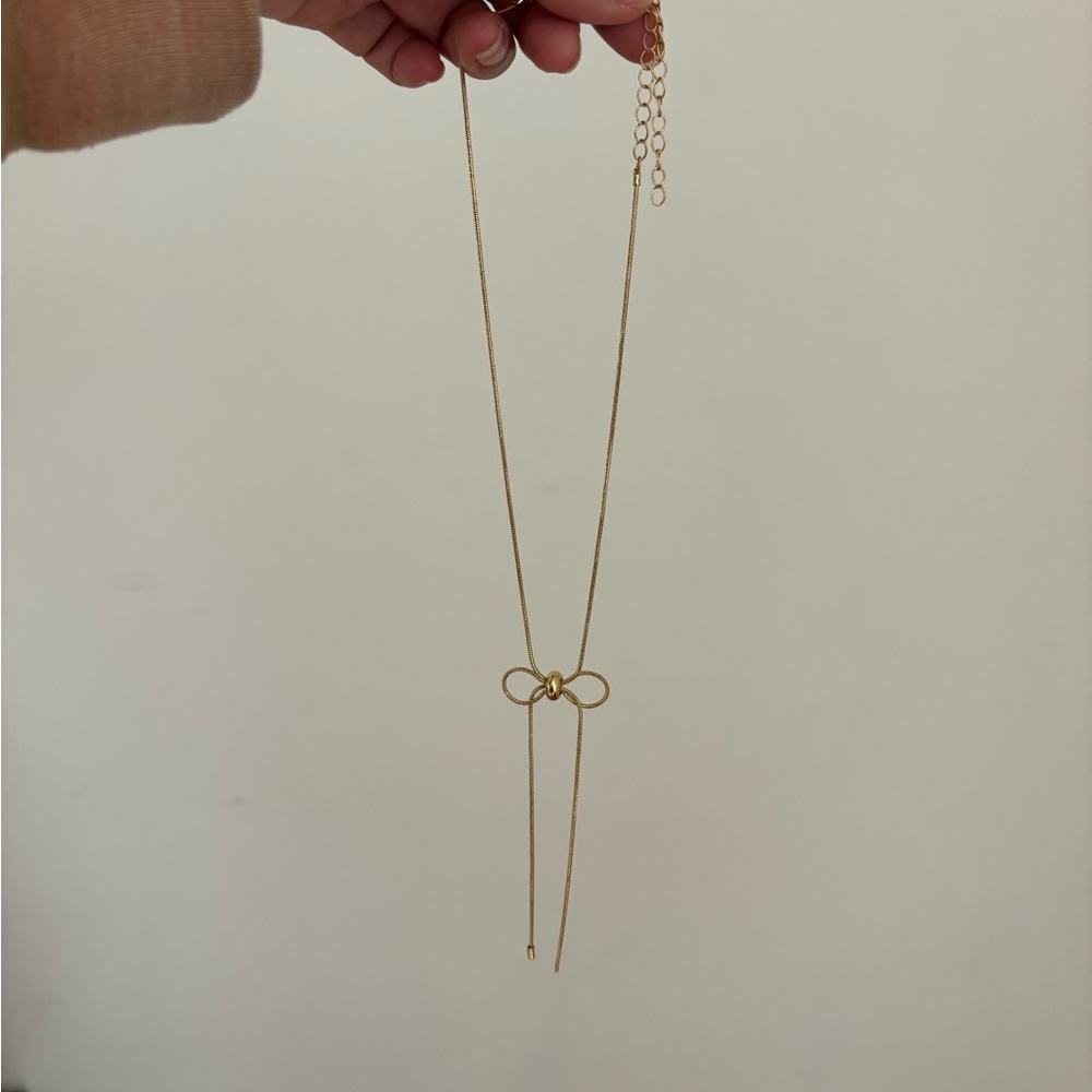 Lisa Says Gah Gold Bow Necklace